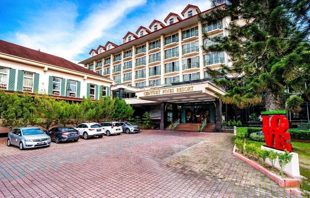 Отель Century Pines Resort Cameron Highlands 4*