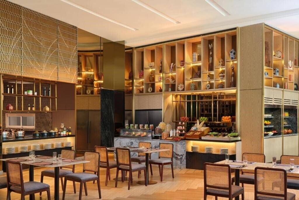 Фотография Sheraton Kuching Hotel 5*