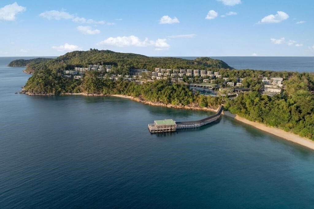 Готель Perhentian Marriott Resort & SPA 5*