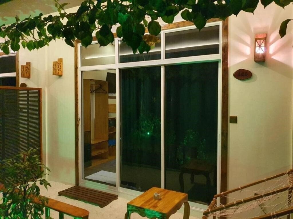 Зображення Manta Dhangethi Guest House коттедж