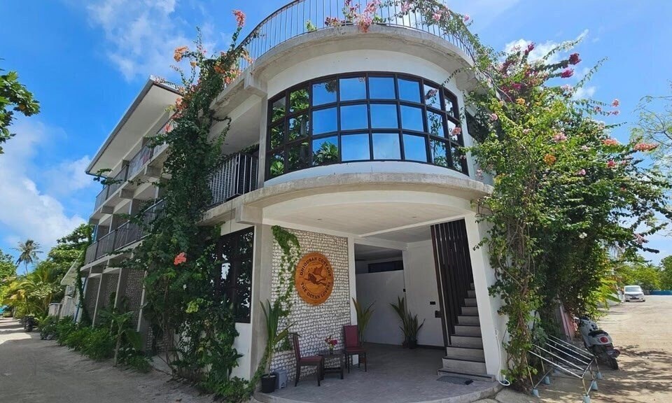 Готель Dhigurah Cottage 3*
