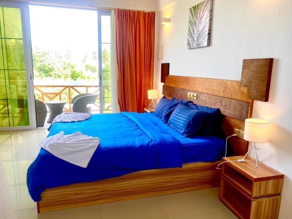 Картинка Sands Grand Dhigurah Guest House 3*