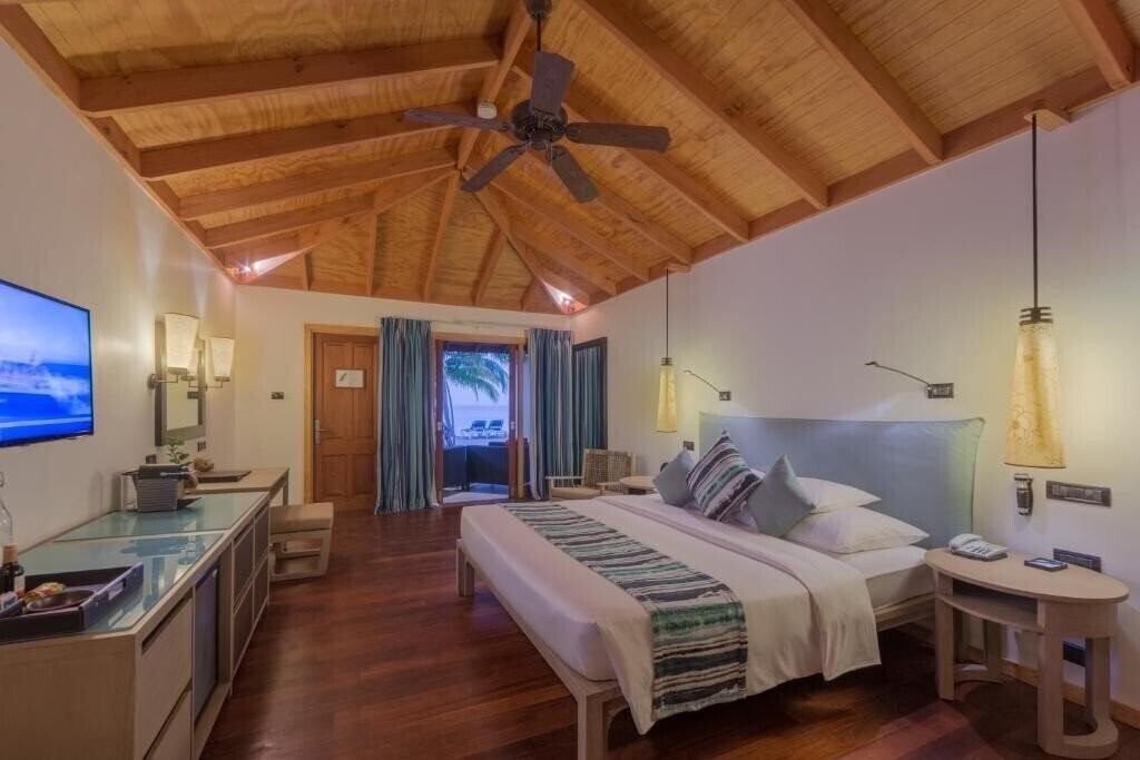 Картинка Vilamendhoo Island Resort 4*