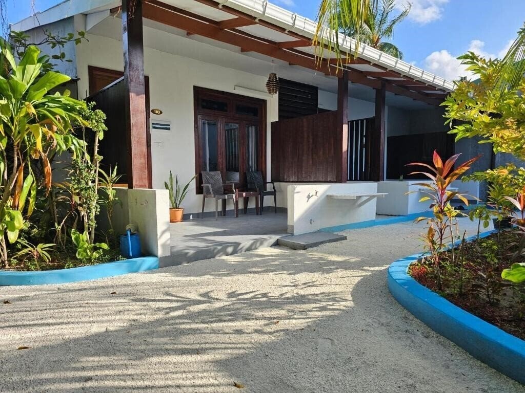 Отель Garden Rooms by Lagoon View 3*