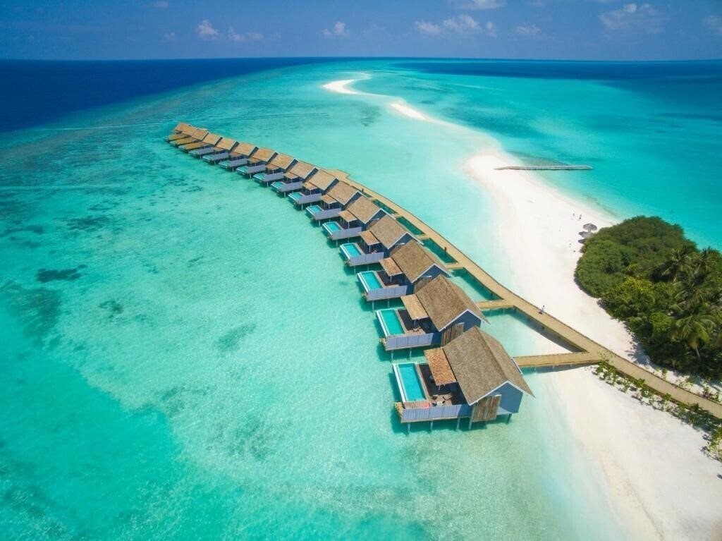 Готель Kuramathi Island Resort 4*