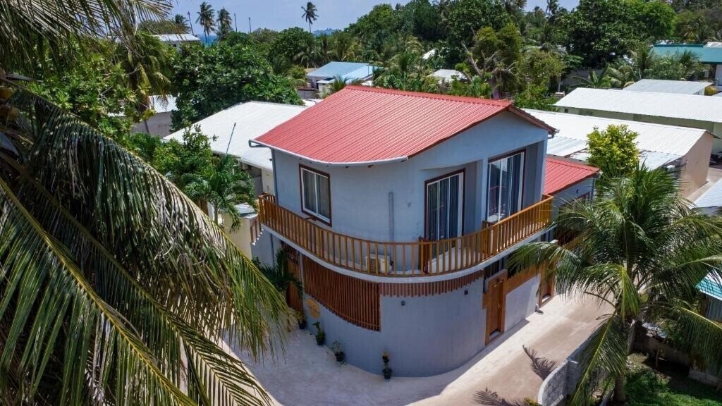 Готель Finolhu Inn Dhigurah Guest House гостиный двор