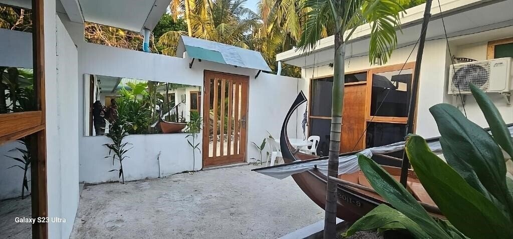 Фото Dhontakuru Guest House 3*