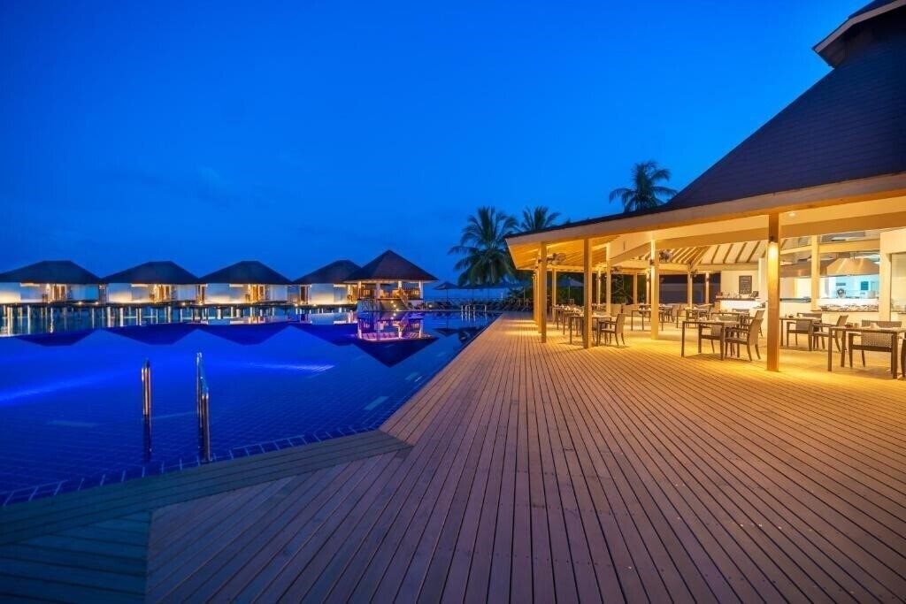 Зображення Ellaidhoo Maldives by Cinnamon (ex. Chaaya Reef Ellaidhoo) 4*