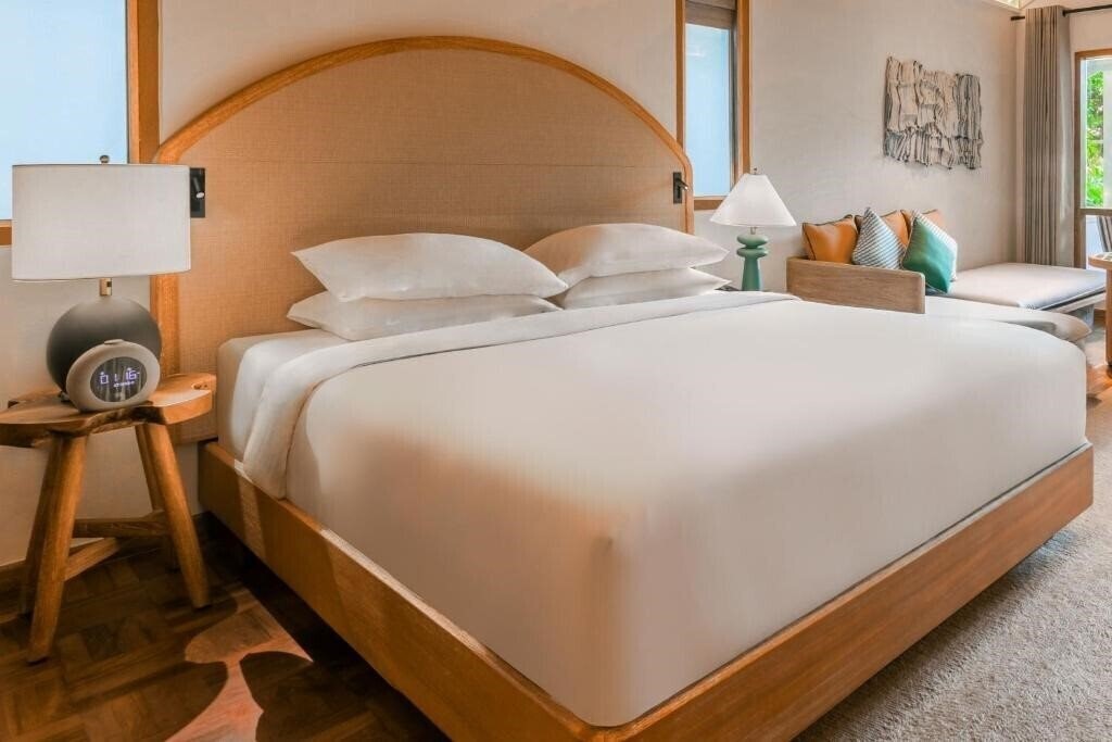 Фото NH Collection Maldives Reethi Resort 4*