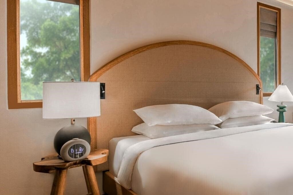 Изображение NH Collection Maldives Reethi Resort 4*