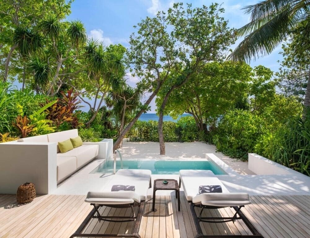 Картинка The Westin Maldives Miriandhoo Resort 5*