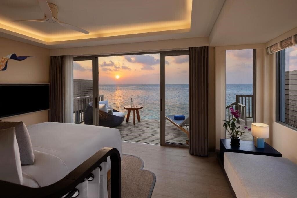 Картинка Avani Fares Maldives Resort 5*
