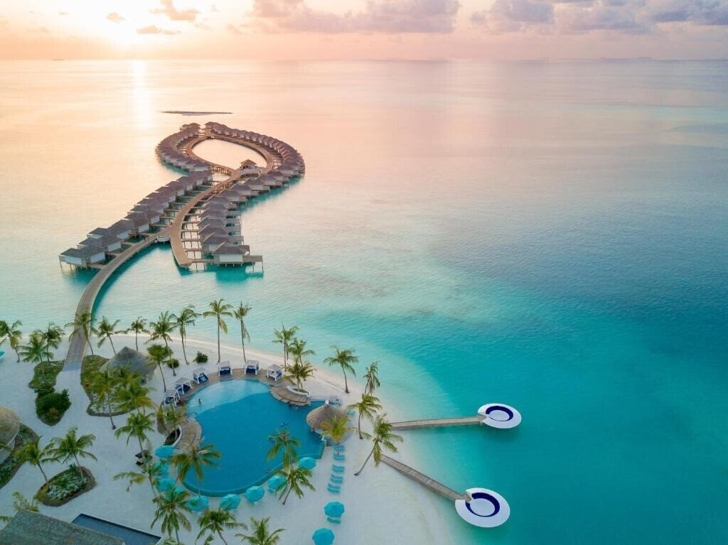 Готель Kandima Maldives 5*