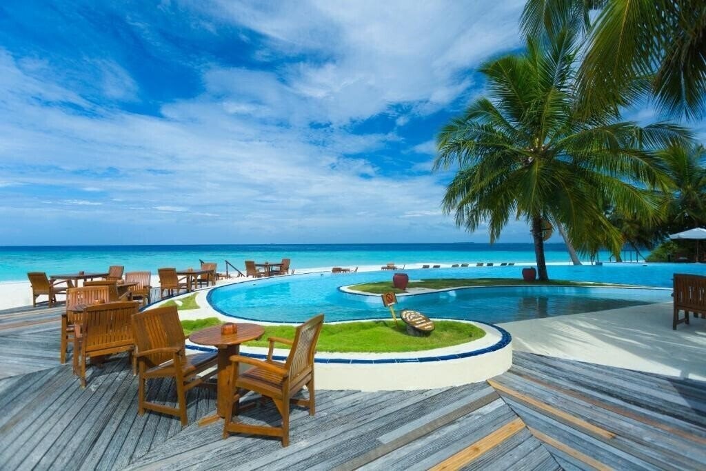 Картинка Filitheyo Island Resort 4*