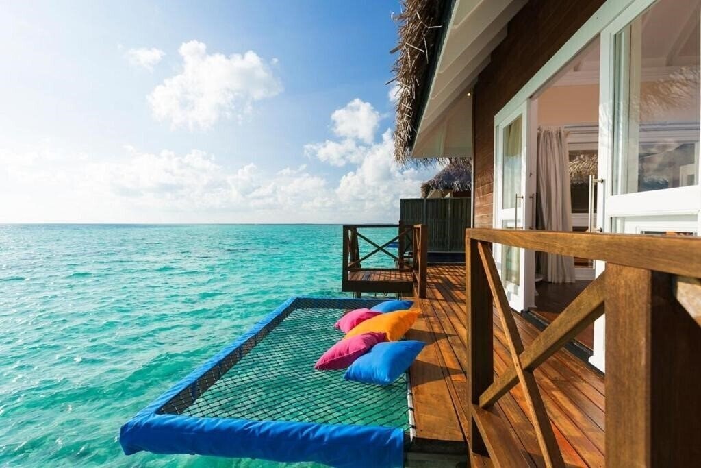 Готель Sun Aqua Vilu Reef Beach & Spa 5*
