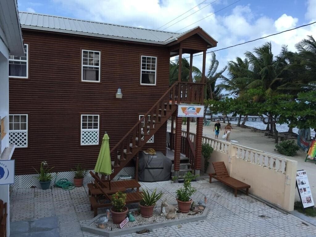 Фотография Blue Wave Guest House 2*
