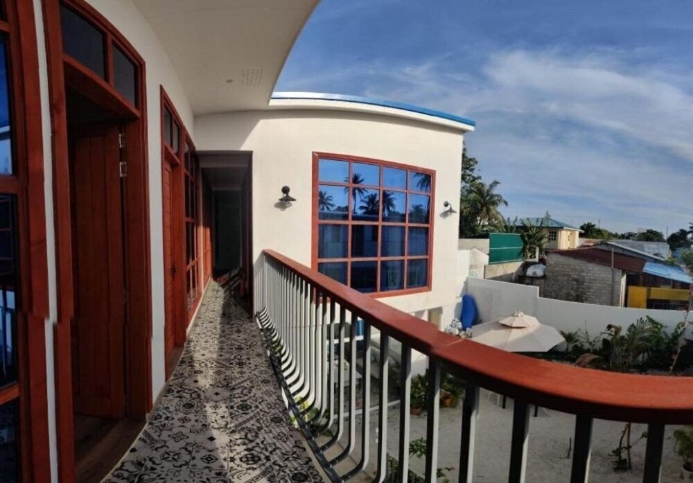 Отель Palm Lagoon Guest House 3*