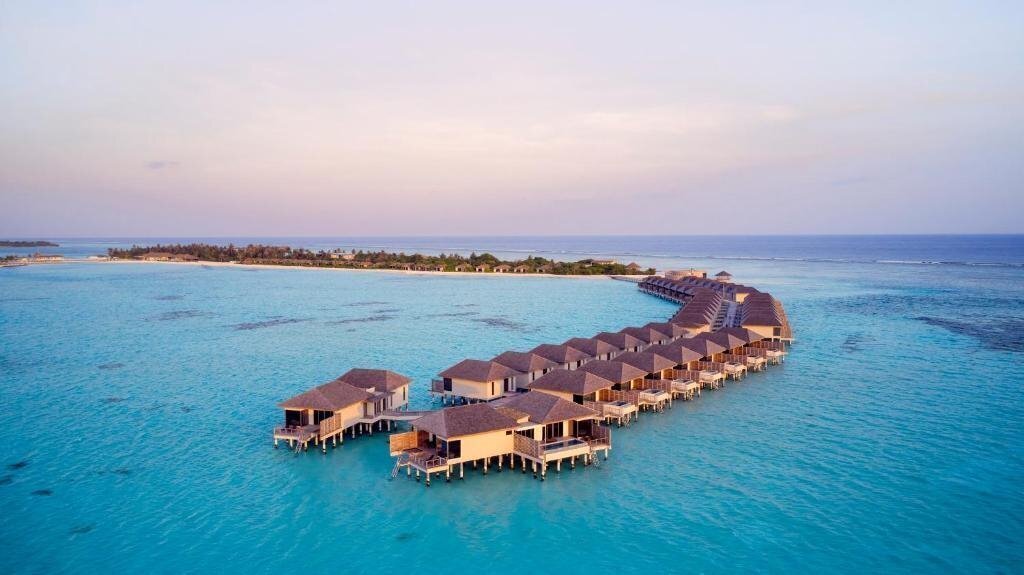 Готель Le Meridien Maldives Resort & SPA 5*
