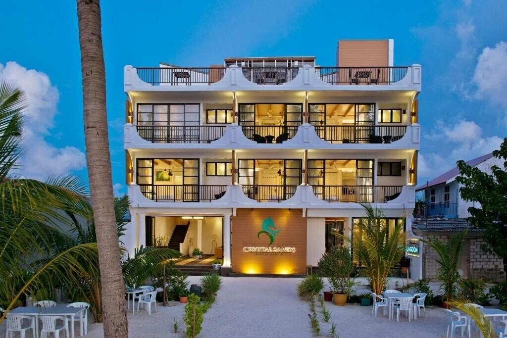 Готель Crystal Sands 3*