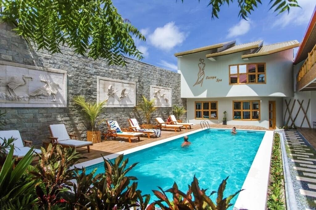 Готель Kaani Village 3*