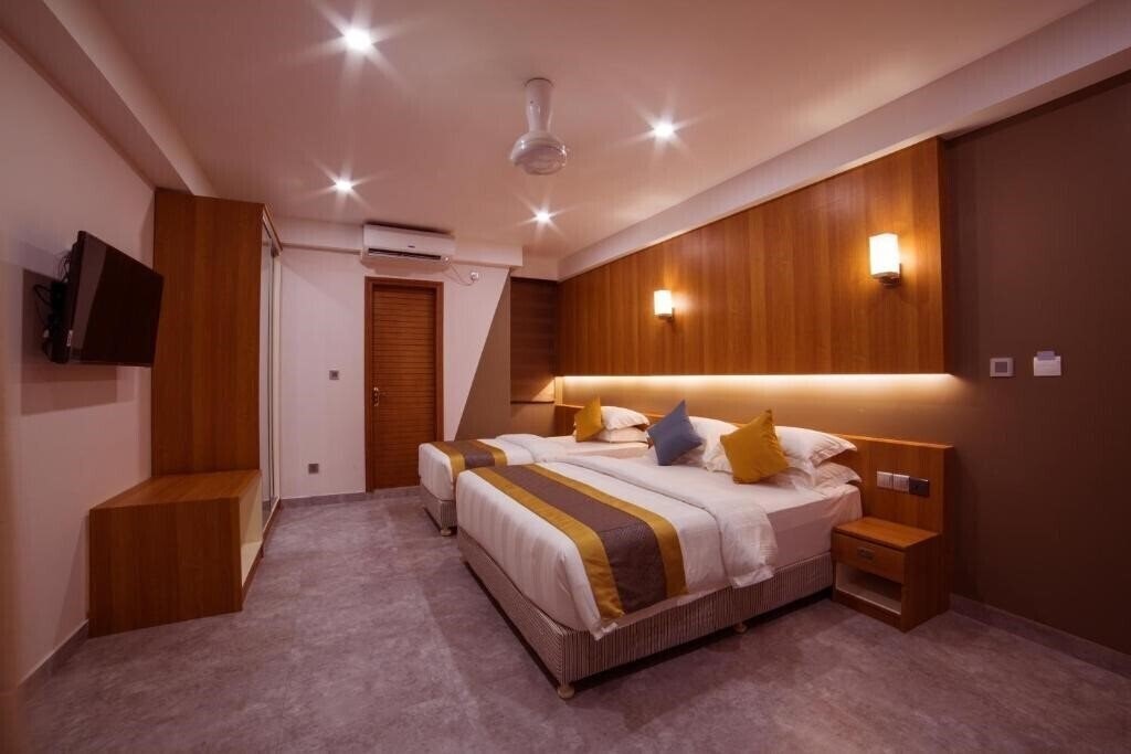 Фото Kuredhi Beach Inn 3*
