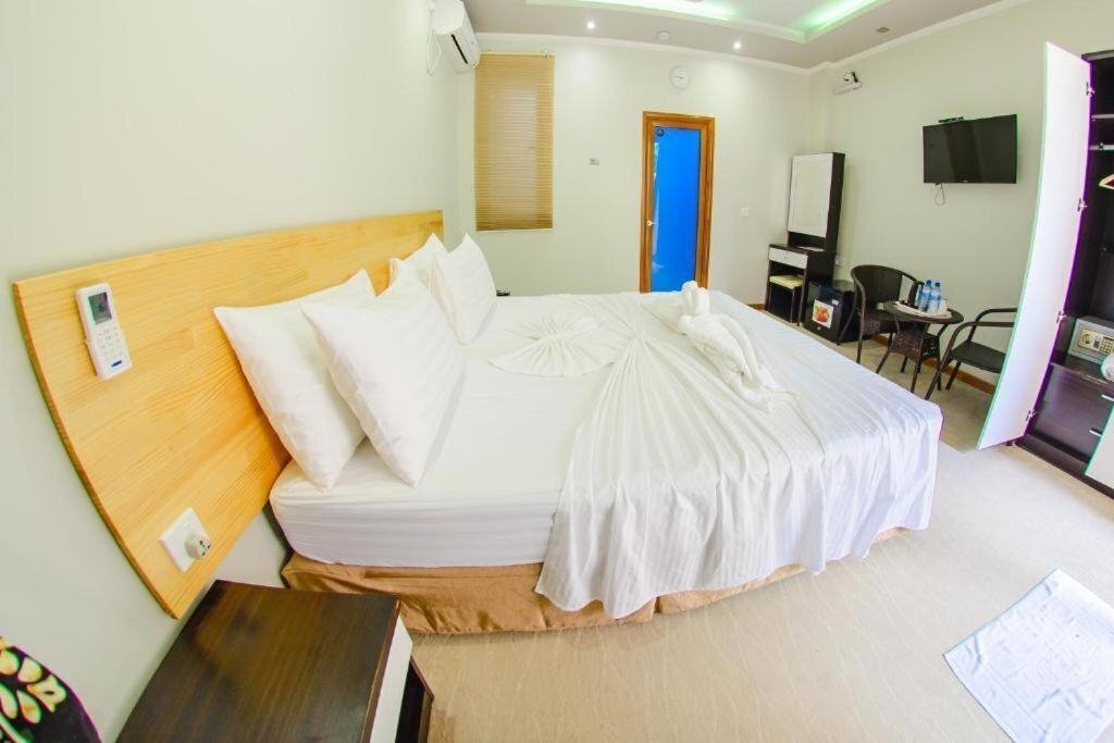 Зображення White Sand Lodge Guest House 1*