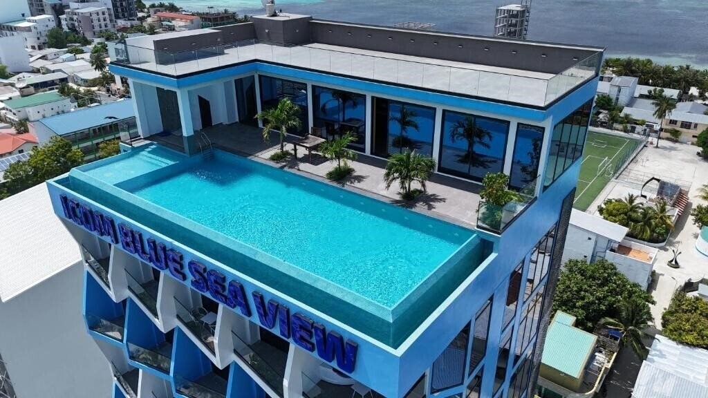Готель iCom Blue Seaview 3*