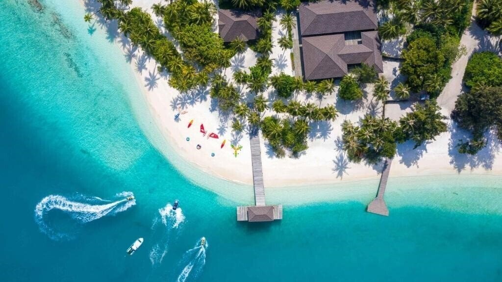 Готель Fiyavalhu Maldives 4*