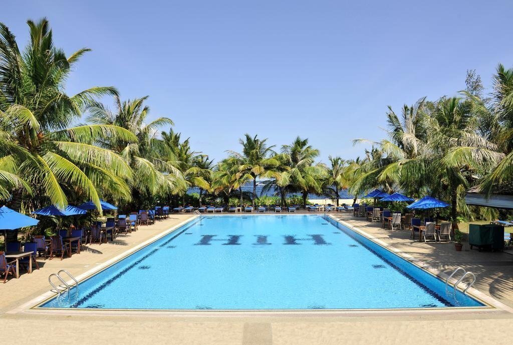 Фото Hulhule Island Hotel 4*
