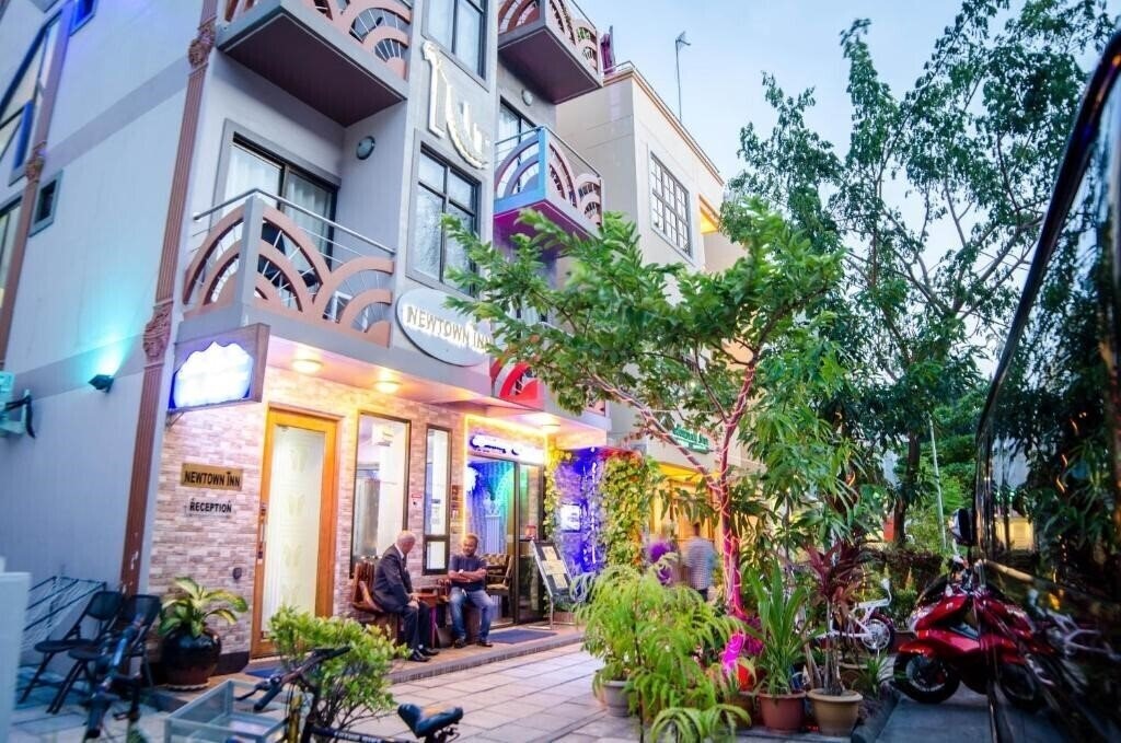 Готель Newtown Inn Guest House 4*