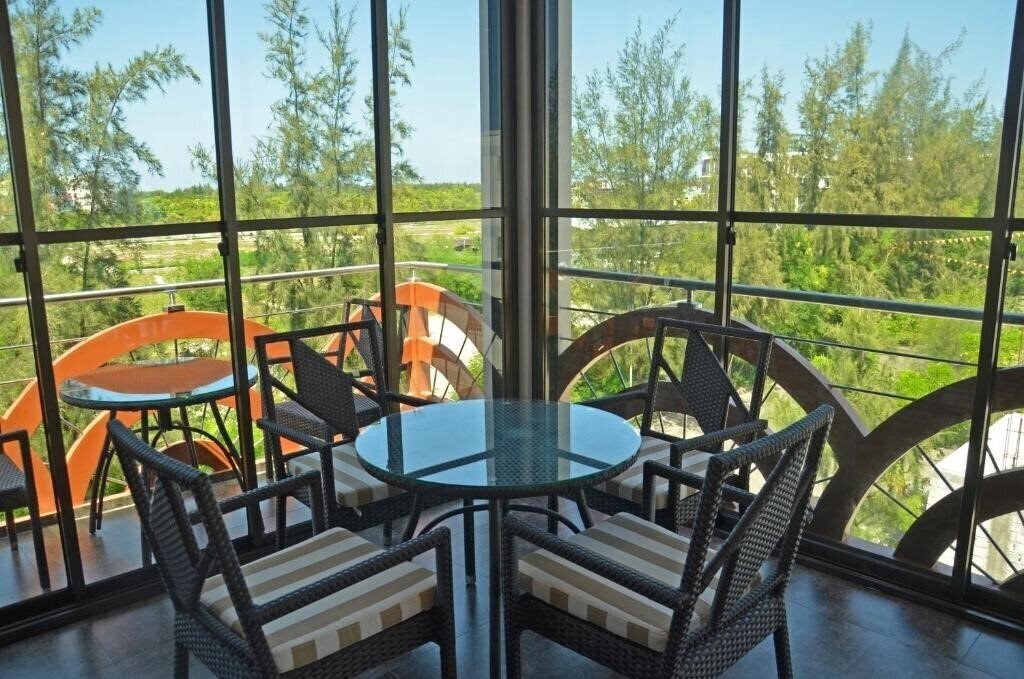 Фотографія Newtown Inn Guest House 4*