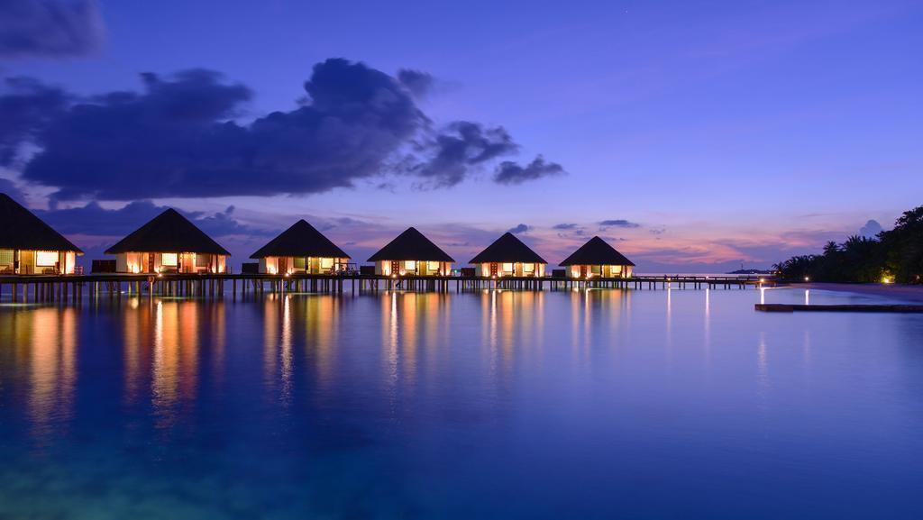 Готель Adaaran Prestige Water Villas 5*