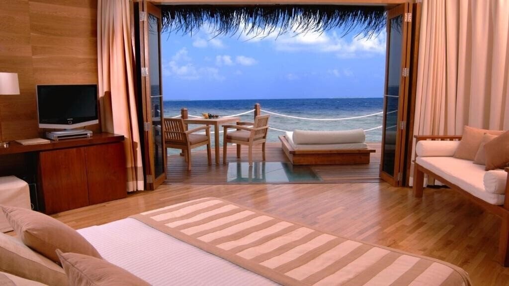Изображение Adaaran Prestige Water Villas 5*