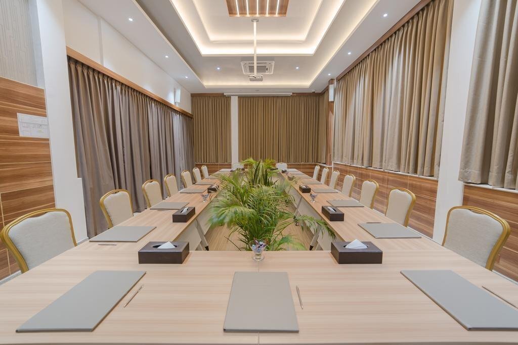 Изображение Hotel Ocean Grand At Hulhumale (Guest House) 4*