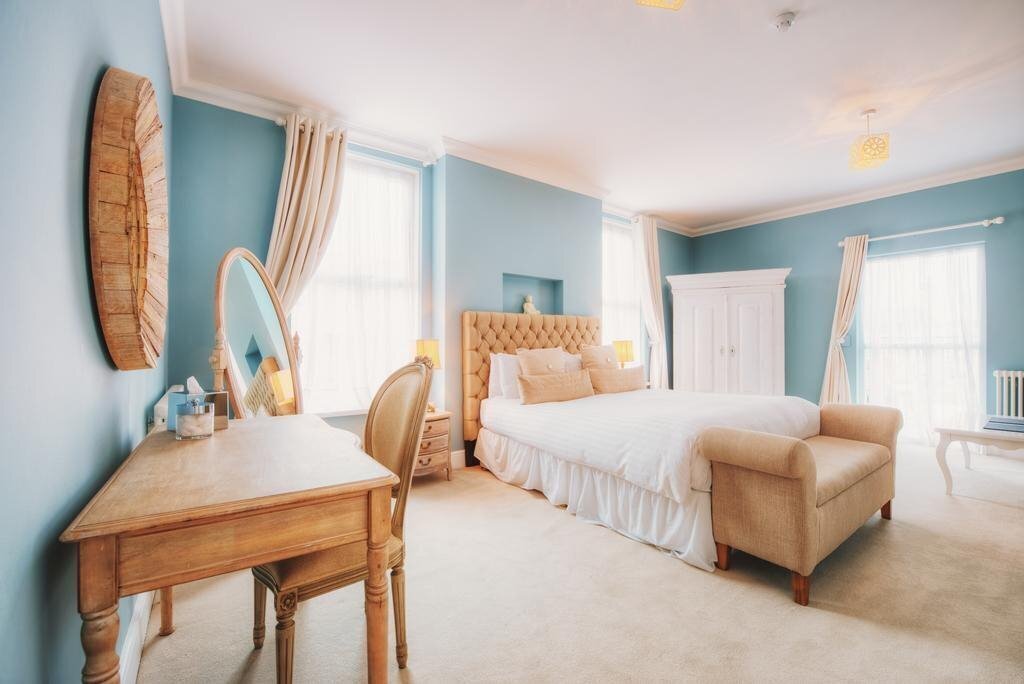 Отель The Somerset Boutique Hotel 1*