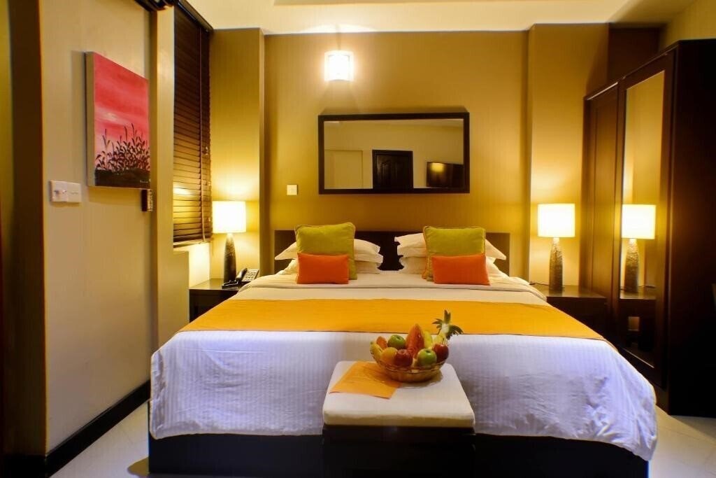 Фотографія The Beehive Guest House 4*
