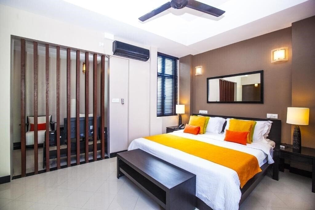 Картинка The Beehive Guest House 4*