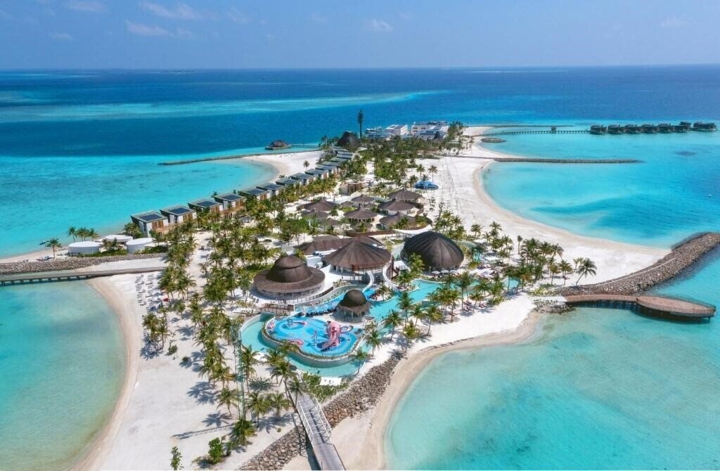 Отель Centara Mirage Lagoon Maldives 4*
