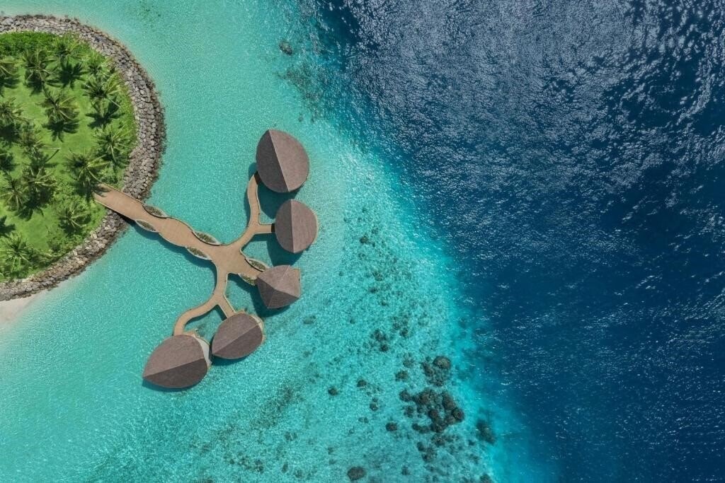 Готель Jw Marriott Kaafu Atoll Island Resort 5*