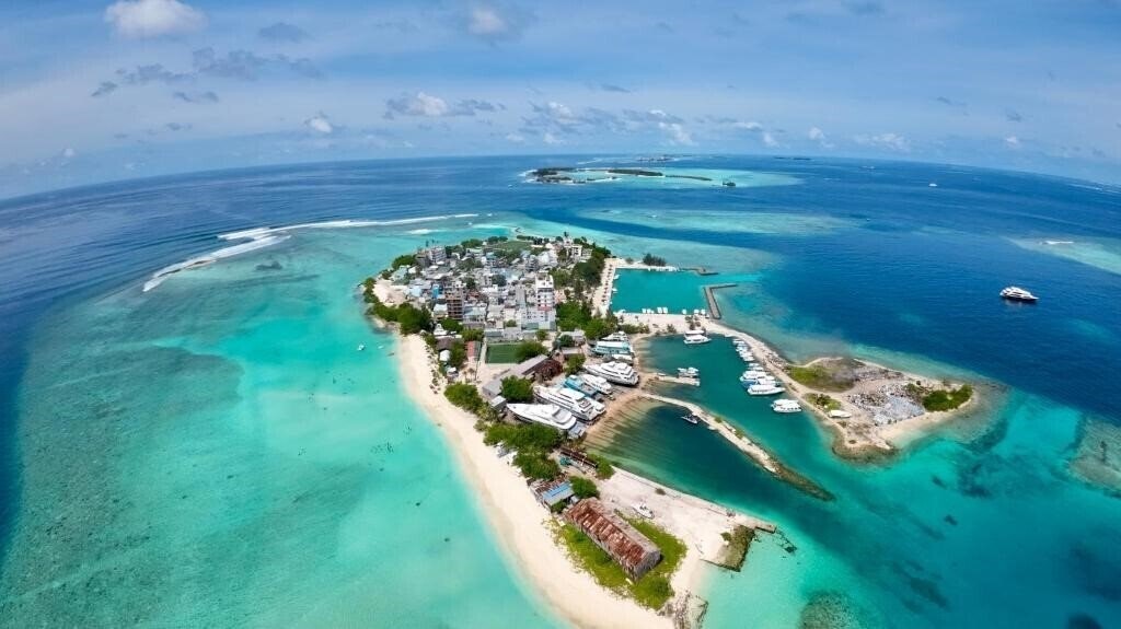 Готель Avyanna Gulhi Beach Hotel Guest House 3*