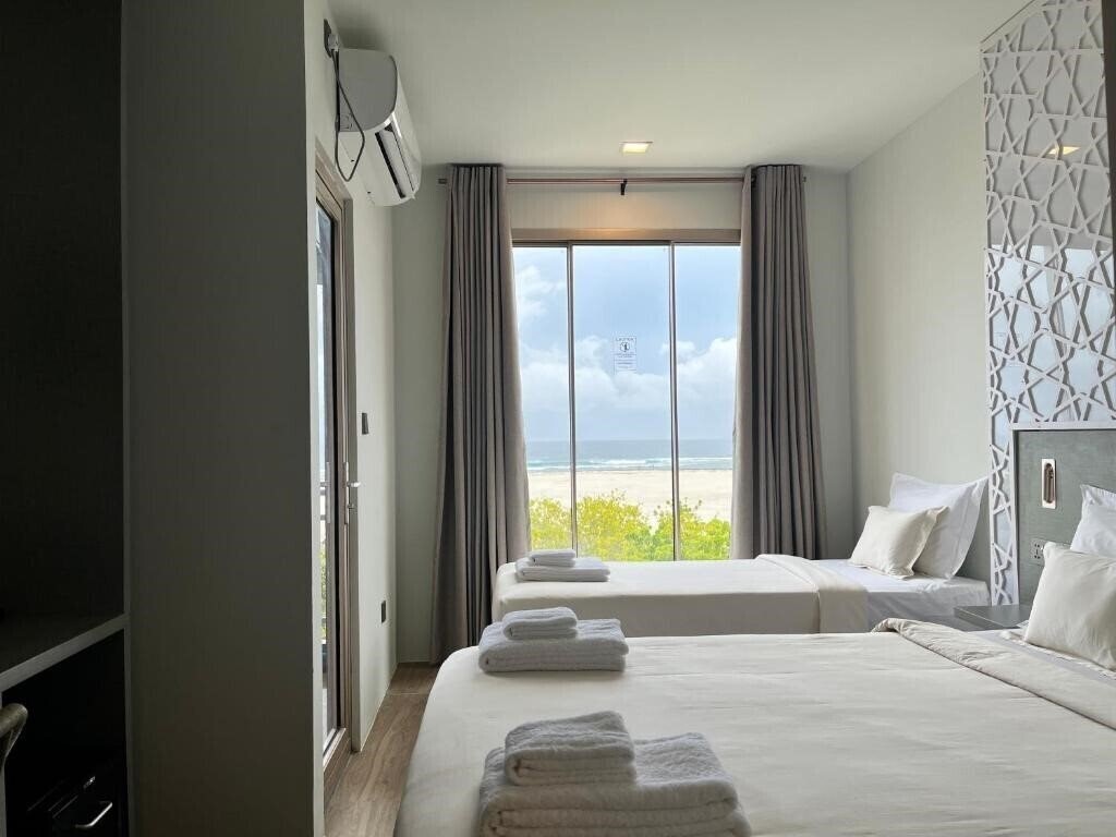 Фотографія Avyanna Gulhi Beach Hotel Guest House 3*