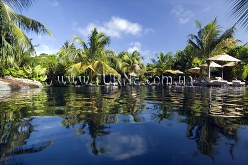 Фотографія The Beach House At Iruveli 5*