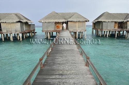 Готель The Beach House At Iruveli 5*