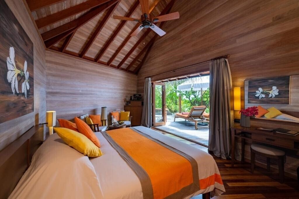 Фото V Villas Maldives at Mirihi MGallery Collection (ex. Mirihi Island Resort) 5*