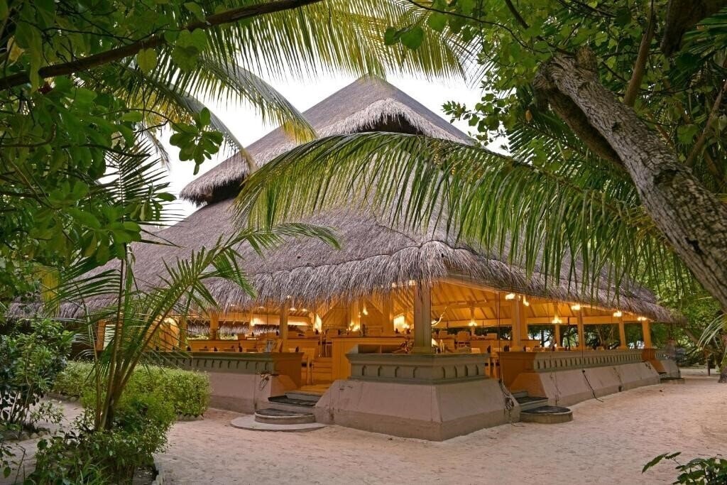 Зображення Adaaran Club Rannalhi 4*