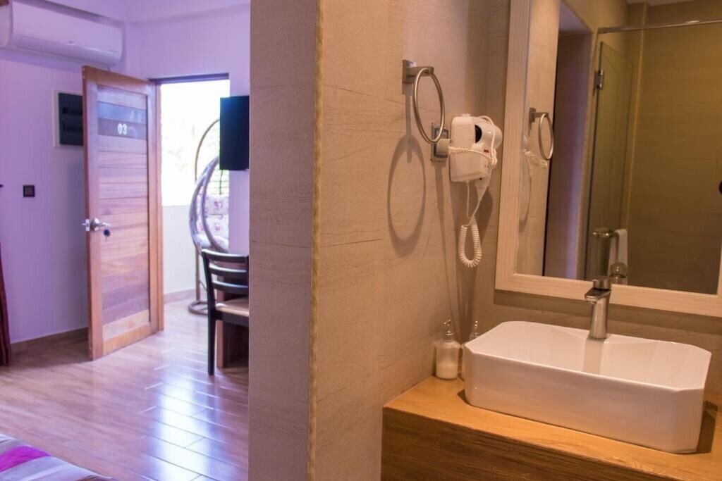 Фото Rosy Villa Hotel 4*