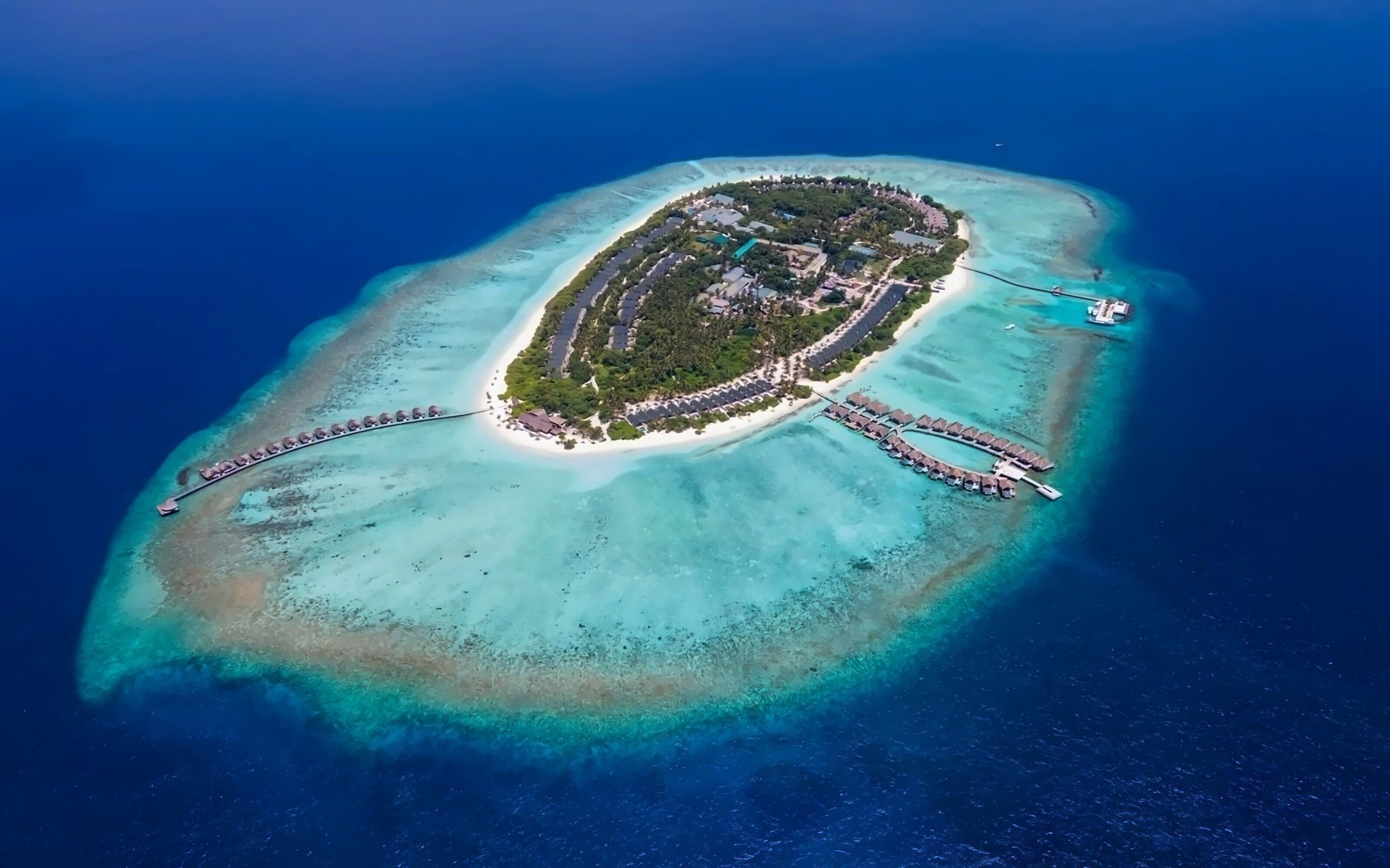 Отель Furaveri Island Resort 5*