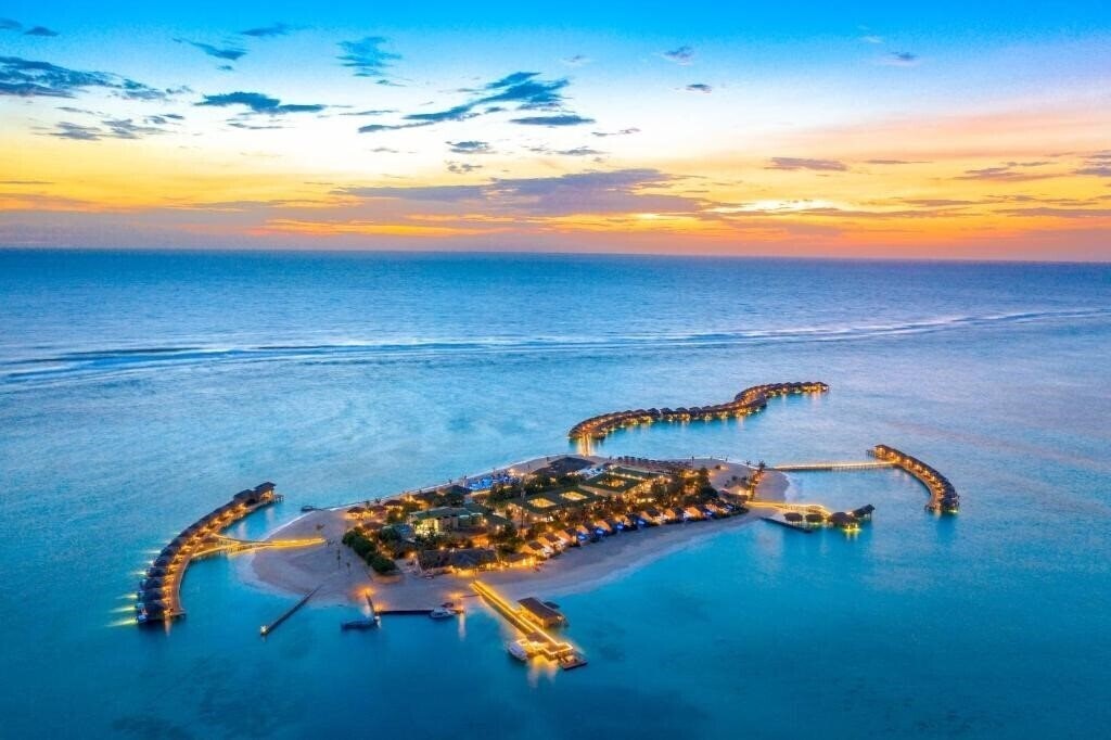Готель You & Me By Cocoon Maldives 5*