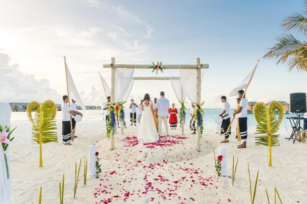 Фотографія You & Me By Cocoon Maldives 5*