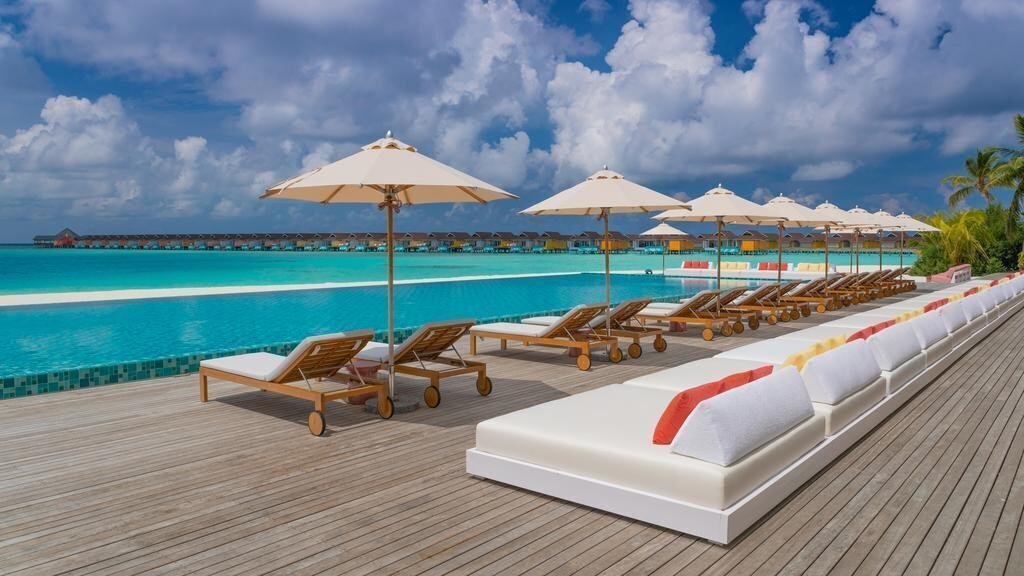 Картинка The Standard Huruvalhi Maldives (ex. Carpe Diem Beach Resort & Spa) 5*